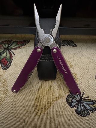 Leatherman Juice XE6 Purple