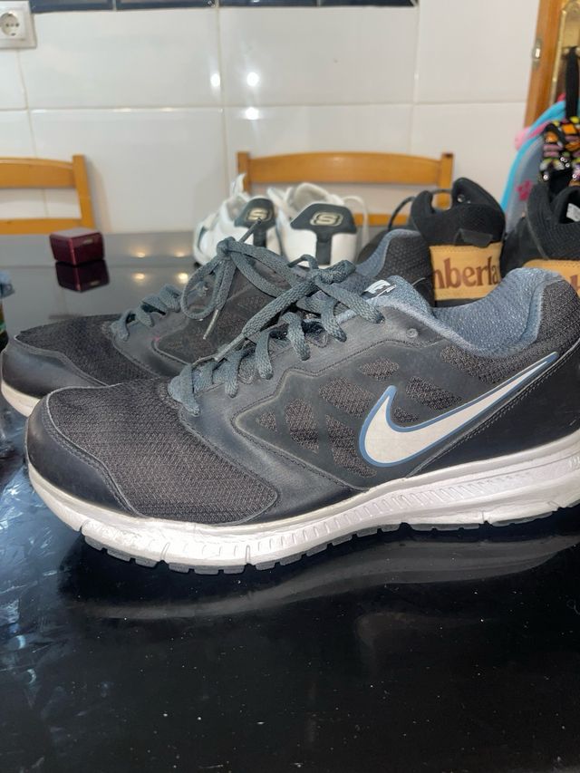 Tenis Nike Hombre Talla 44.5 Negro/Gris