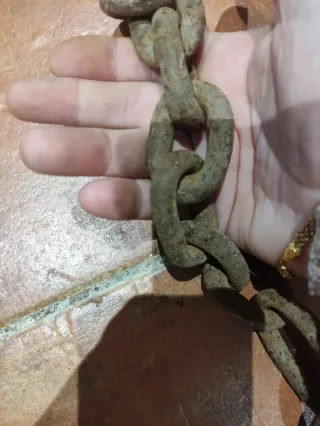 Cadena antigua de hierro con anilla Medida: 222 cm