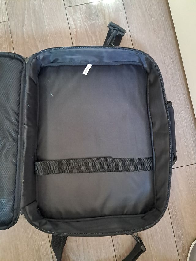 Maletín para portátil Trust negro