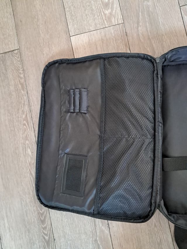 Maletín para portátil Trust negro