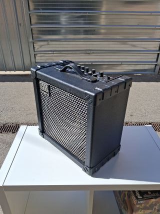 Amplificador Roland CUBE-30