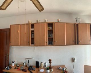 Mobili da studio con armadi in legno