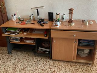 Mobili da studio con armadi in legno