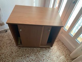 Mobili da studio con armadi in legno