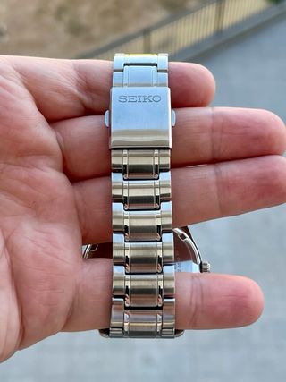 Reloj Seiko Neo Classic Azul “Sunburst” (SUR525P1)