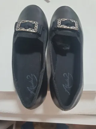 Zapatos falleros negros sin estrenar.