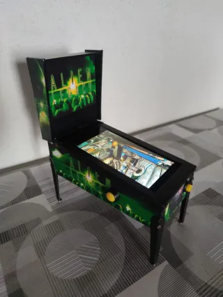 Mini flipper Virtual Alien Legacy