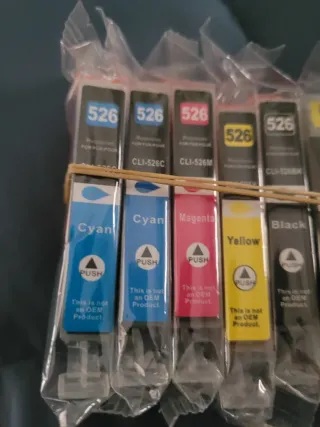 6 cartucce Canon 525-526