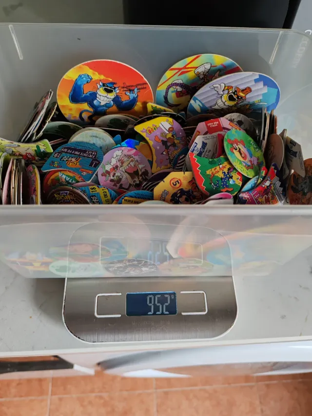 Lote de Tazos, hay de todo