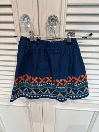 Falda niña bordada azul y naranja