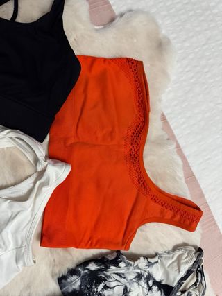 Lote 5 Tops Deportivos Shein Talla S