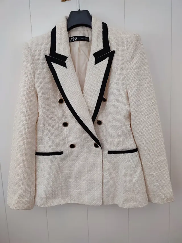 Americana Zara Estilo Chanel