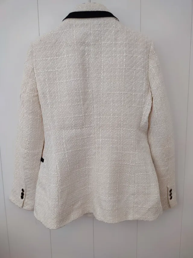 Americana Zara Estilo Chanel