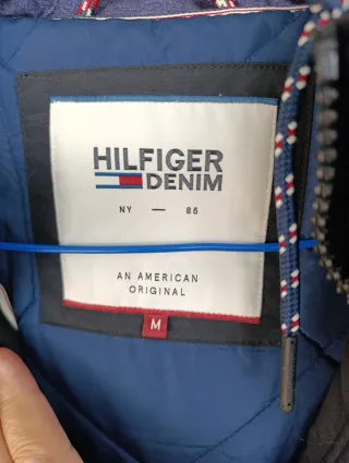 Abrigo negro Tommy Hilfiger