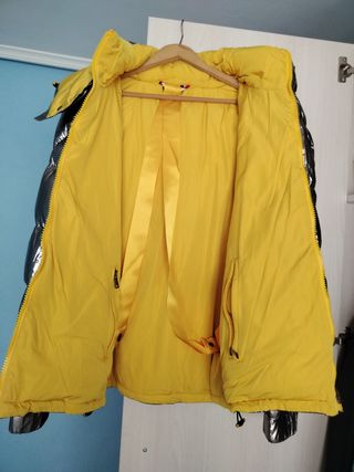 Chaqueta Moncler plateada y amarilla Talla M