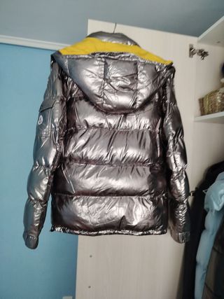 Chaqueta Moncler plateada y amarilla Talla M