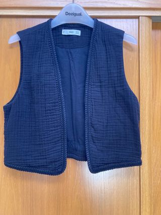 Chaleco de Mango. Perfil solidario