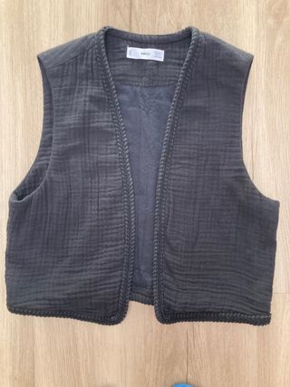 Chaleco de Mango. Perfil solidario