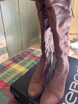 Stivali donna pelle testa di moro