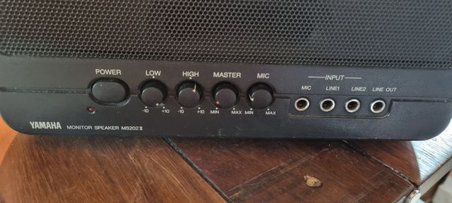 2 Casse Monitor Yamaha MS202II