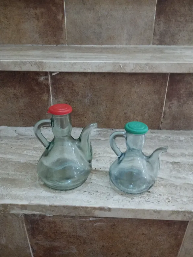 Juego de 2 Aceiteras de Vidrio