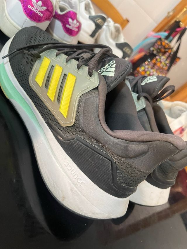 Zapatillas Adidas Hombre Talla 44 Negras y Amarill