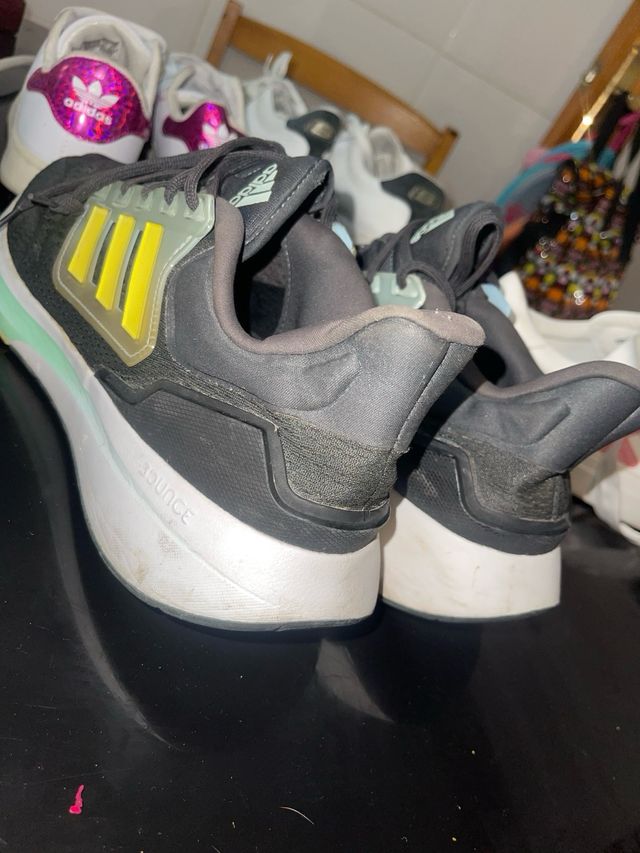 Zapatillas Adidas Hombre Talla 44 Negras y Amarill