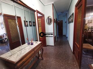 Piso en venta en Hospital - Parque sur en Albacete