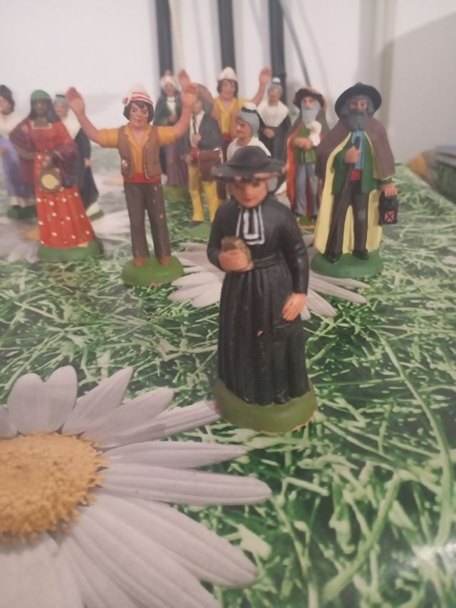 Lote 13 figuras 9cm época