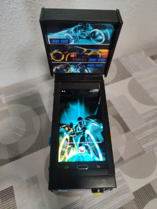 Mini flipper virtuale Tron