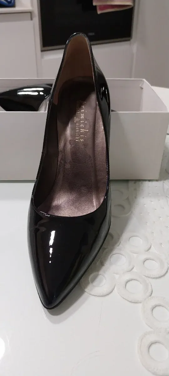 Zapatos salón charol negros Talla 40