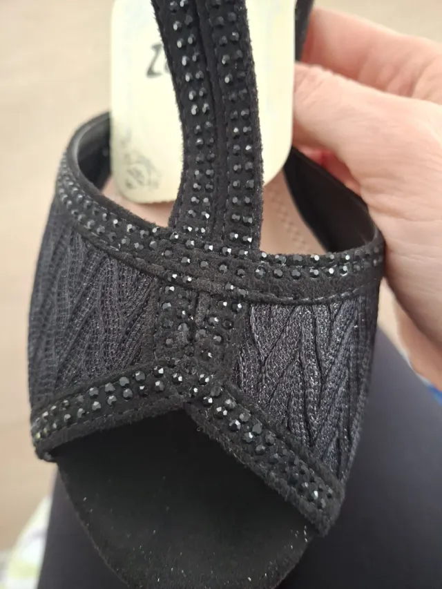 Zapatos de fiesta Zannya negros