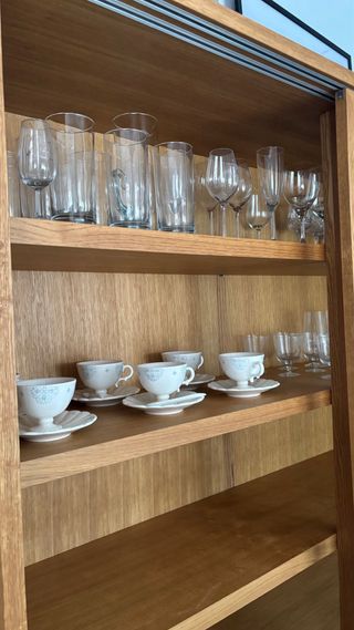 Vitrina Comedor Corredera Madera y Cristal en robo