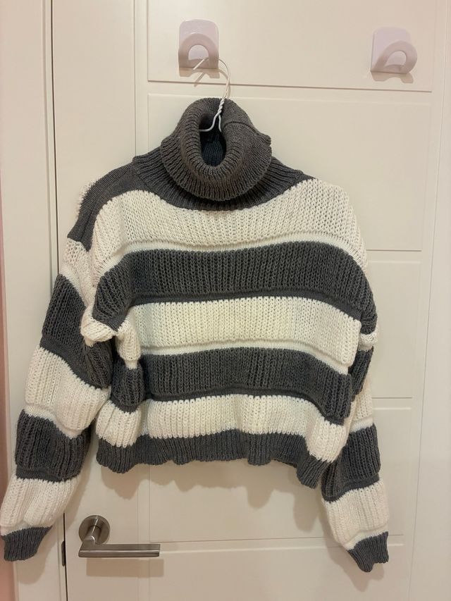 Jersey de cuello alto a rayas