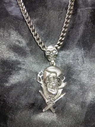 Collares acero inoxidable Cada collar 20€