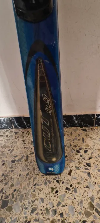 Esquís Rossignol azules 