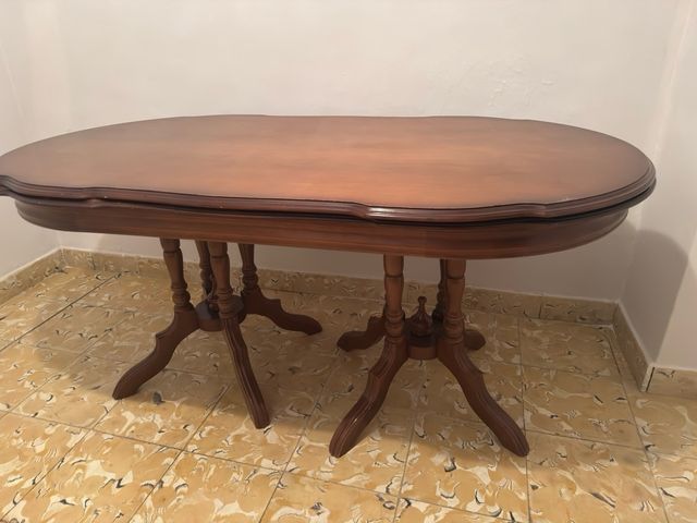 Mesa extensible de madera