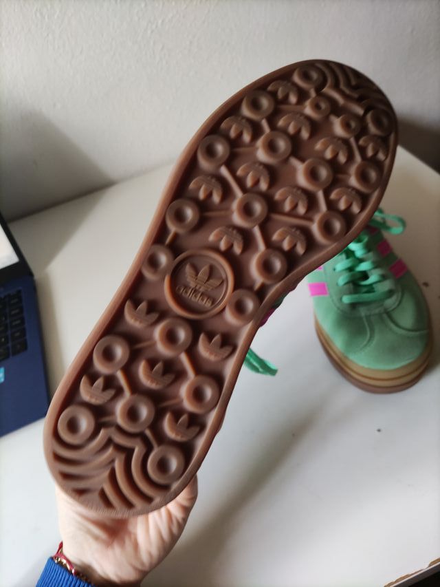 Zapatillas Adidas Gazelle Verde y Rosa