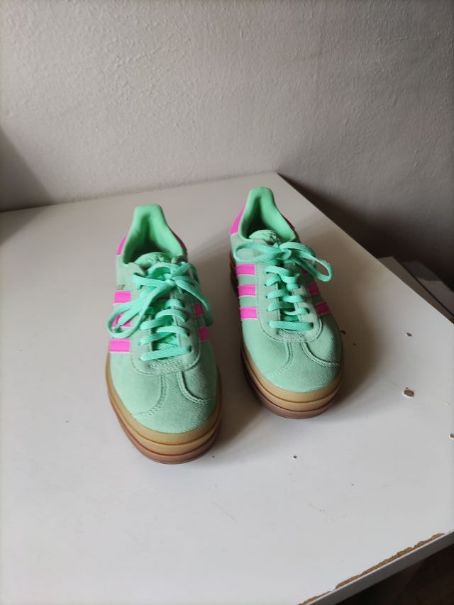 Zapatillas Adidas Gazelle Verde y Rosa