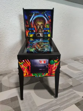 Mini flipper virtuale Mars Attack