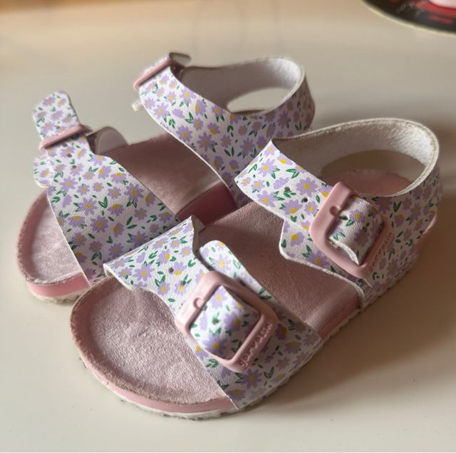 Sandalias niña Garvalín florales