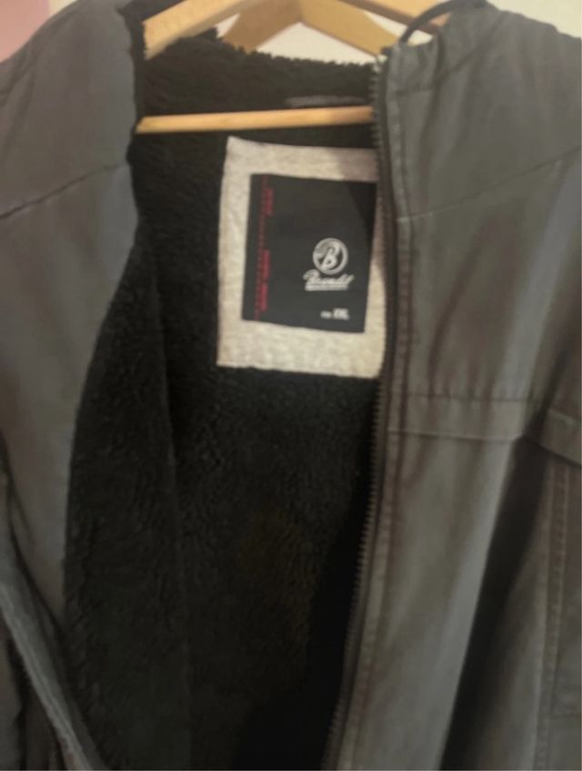 Giubbino uomo grigio con cappuccio