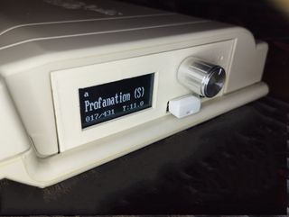 Amstrad 6128 plus Gotek interna 