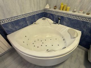 Vasca idromassaggio angolare elegante