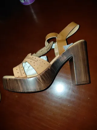 Zapato de fiesta MARYPAZ negro/dorado talla 37