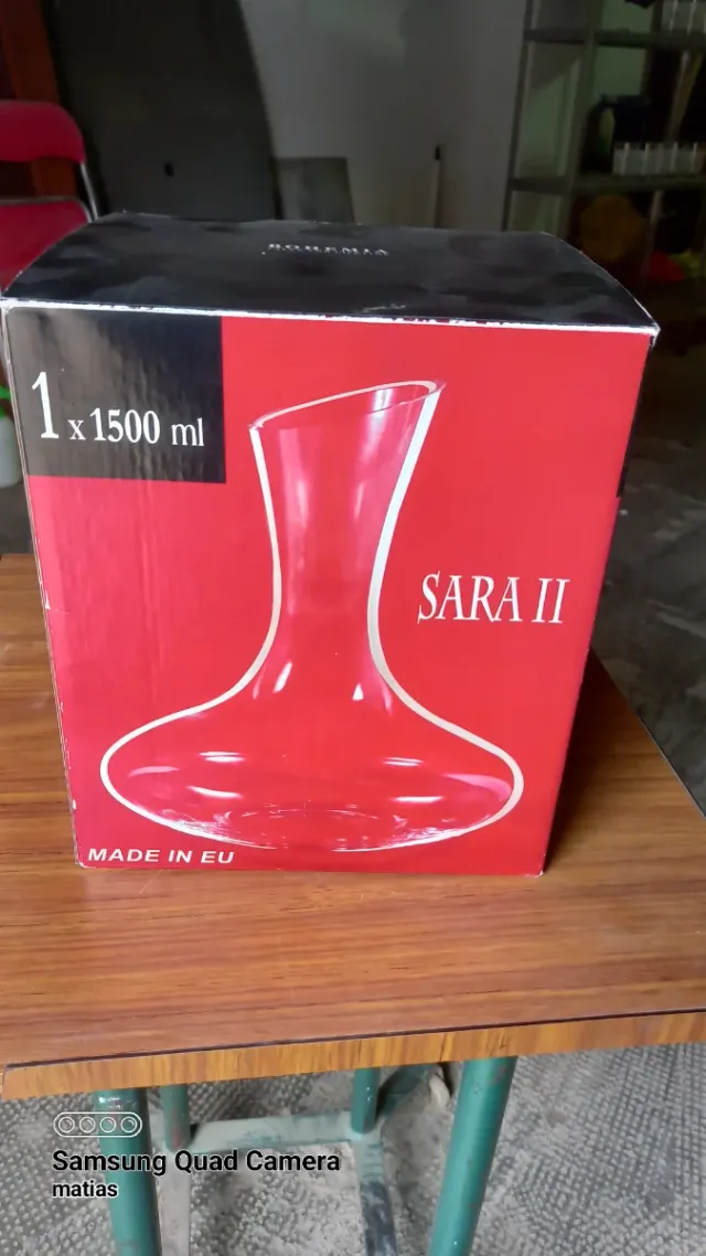 decanter per vino in vetro