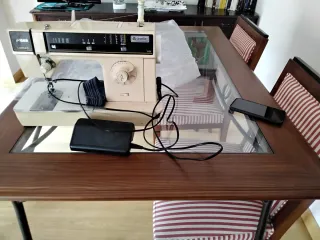 Máquina de coser eléctrica Singer