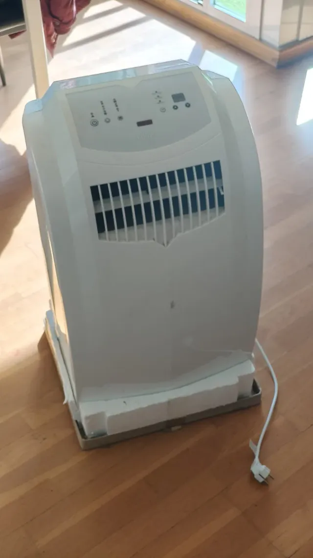 Aire Acondicionado Qulima Portátil P126-P129