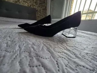 Zapatos Bershka tacón transparente